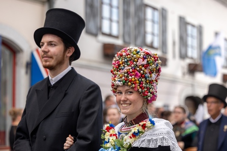 52. Dnevi narodnih noš_povorka (37)